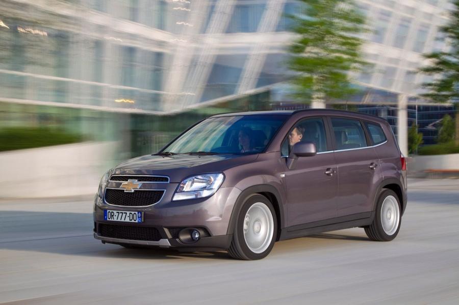  Chevrolet Orlando 2011 года  (EU) (фото 1 из 11)